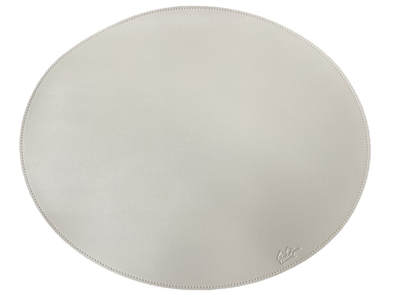 Oval placemat // cream